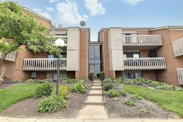1122 Eagle Feather Circle #D, West Carrollton, OH 45449