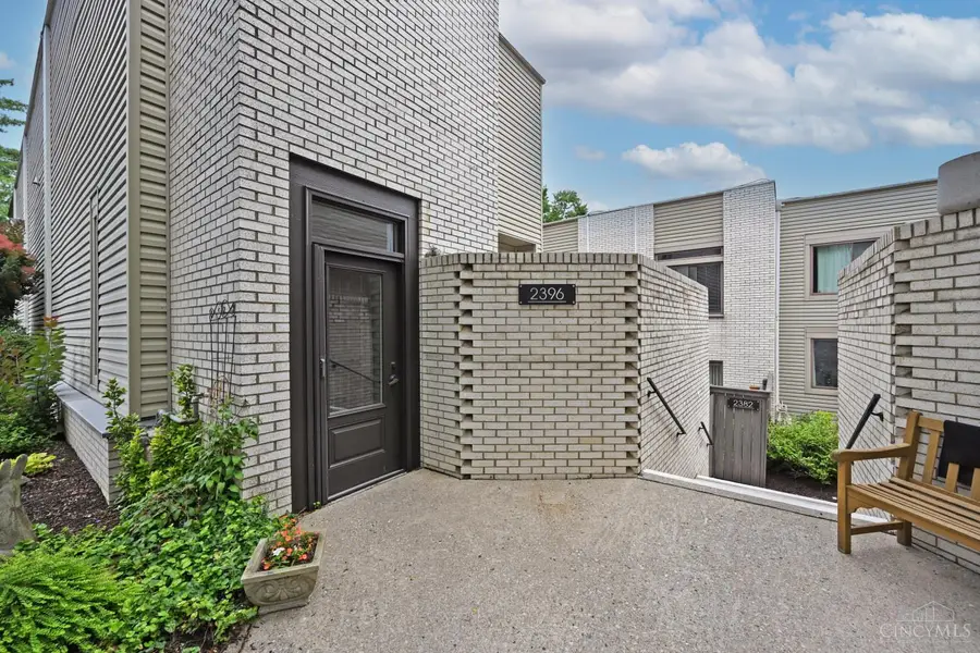 2396 Dana Avenue, Cincinnati, OH 45208 - #2