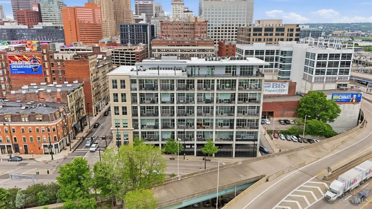 353 W Fourth Street #305, Cincinnati, OH 45202 - #1
