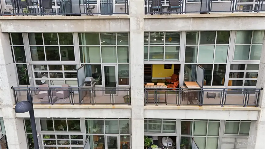 353 W Fourth Street #305, Cincinnati, OH 45202 - #3