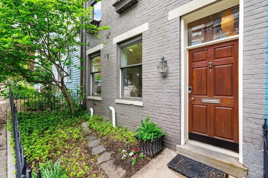 443 Milton Street, Cincinnati, OH 45202 - #2