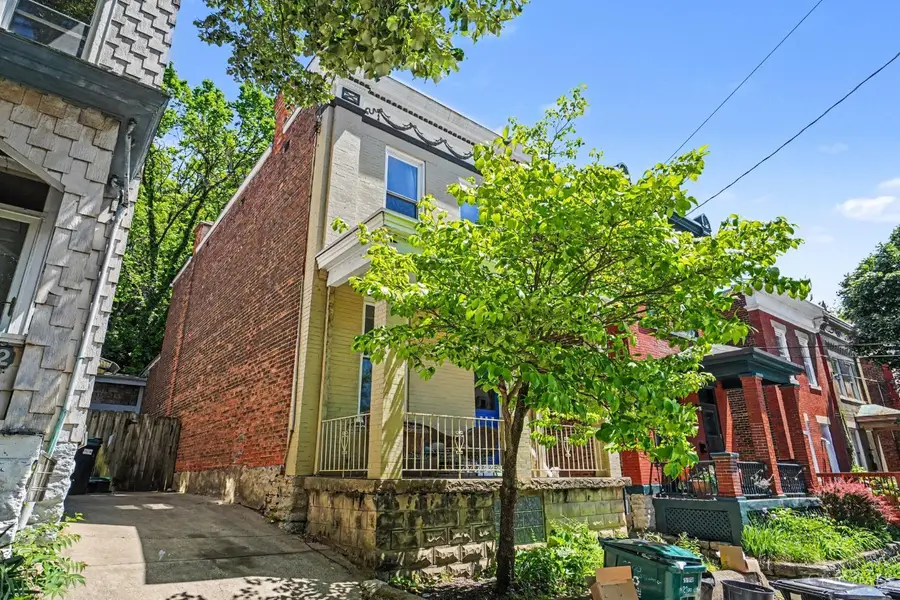 2200 W Clifton Avenue, Cincinnati, OH 45219 - #3