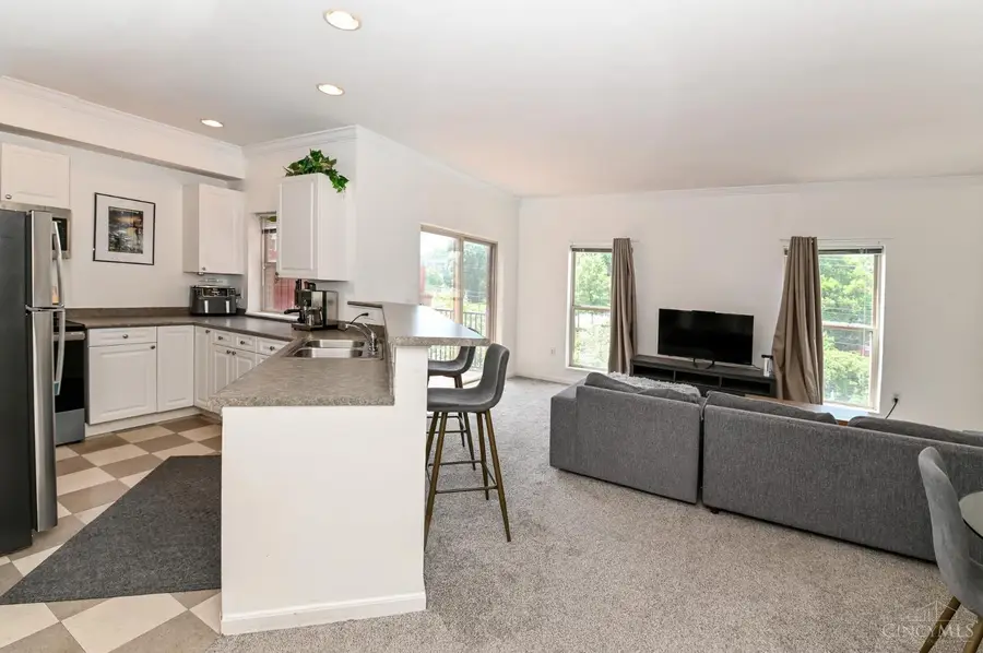 2822 Eden Avenue #5B, Cincinnati, OH 45219 - #3