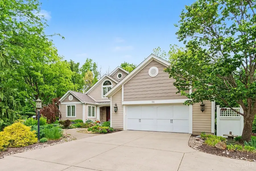 14 Hetherington Court, Glendale, OH 45246 - #2