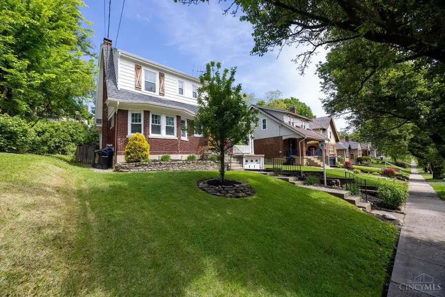2654 Ocosta Avenue, Cincinnati, OH 45211 - #3
