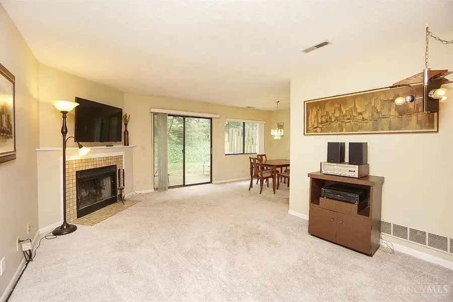 19 Evergreen Circle, Wyoming, OH 45215 - #3