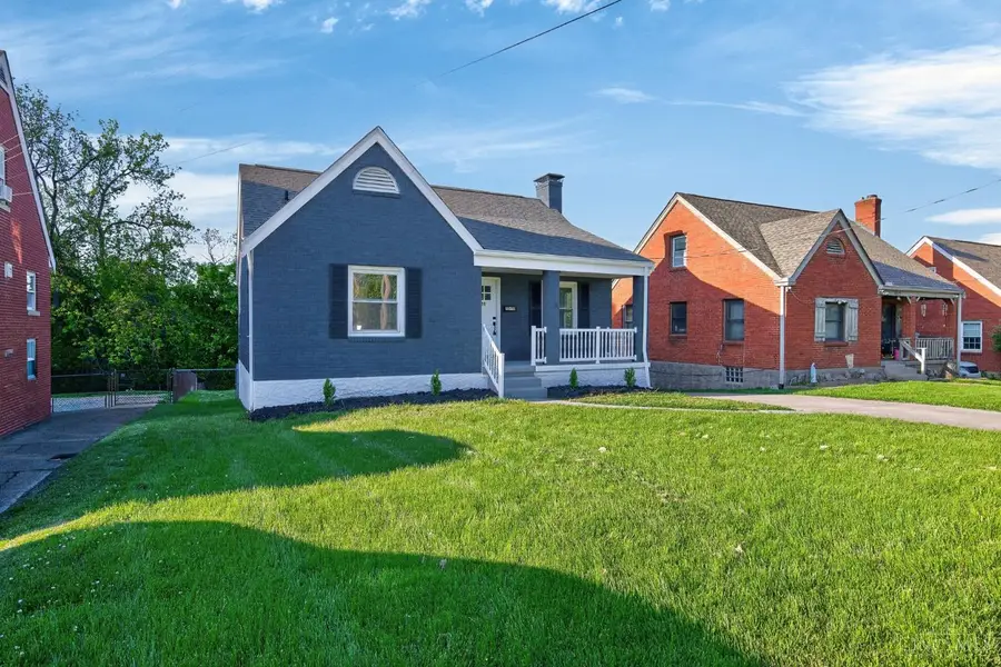 5590 Surrey Avenue, Green, OH 45248 - #2