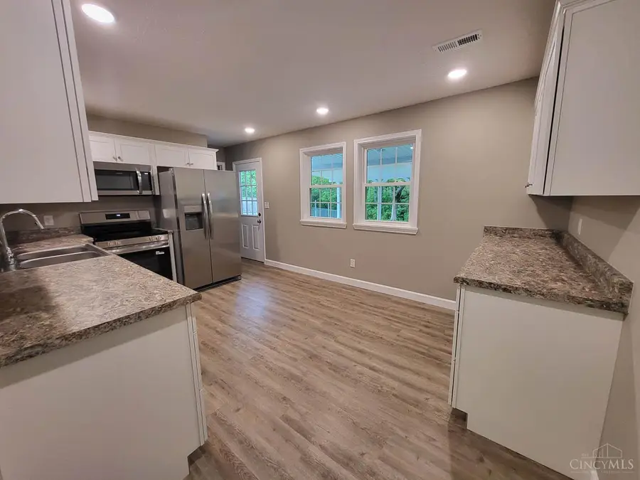108 Lee Ann Court, Blanchester, OH 45107 - #3