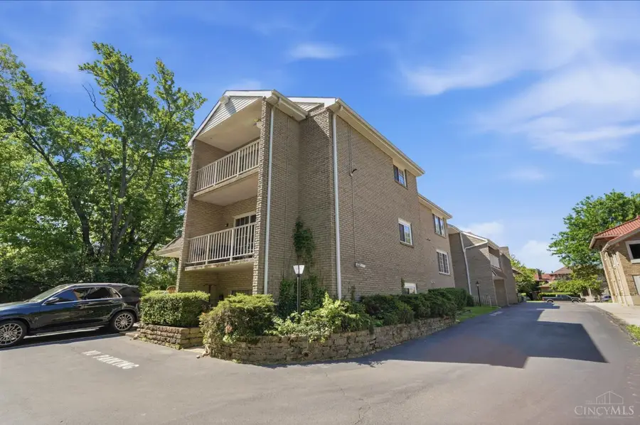 4816 Glenway Avenue #10, Cincinnati, OH 45238 - #3