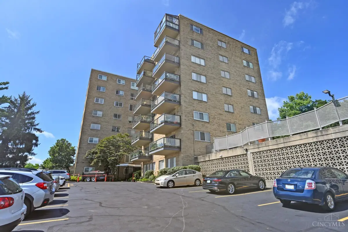 1617 E Mcmillan Street #501, Cincinnati, OH 45206 - #1