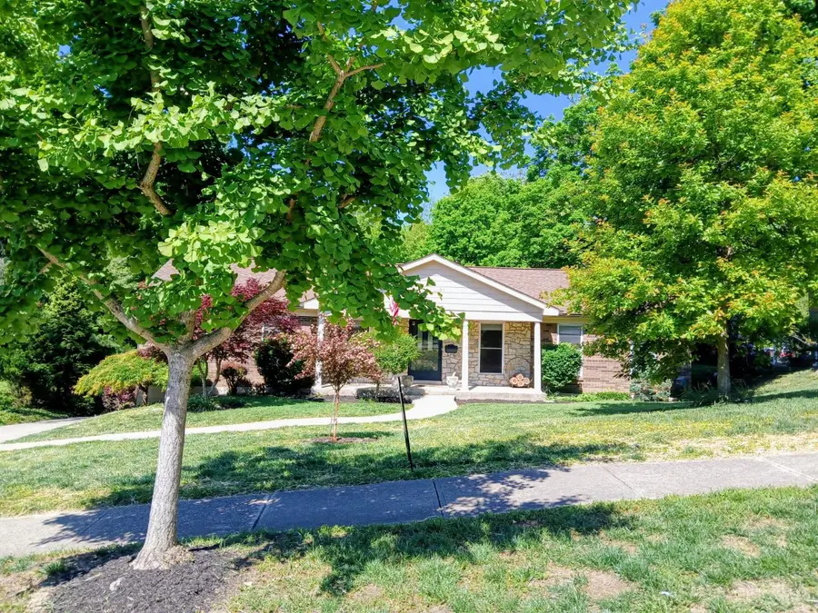 2751 Westbrook Drive, Cincinnati, OH 45211 - #2