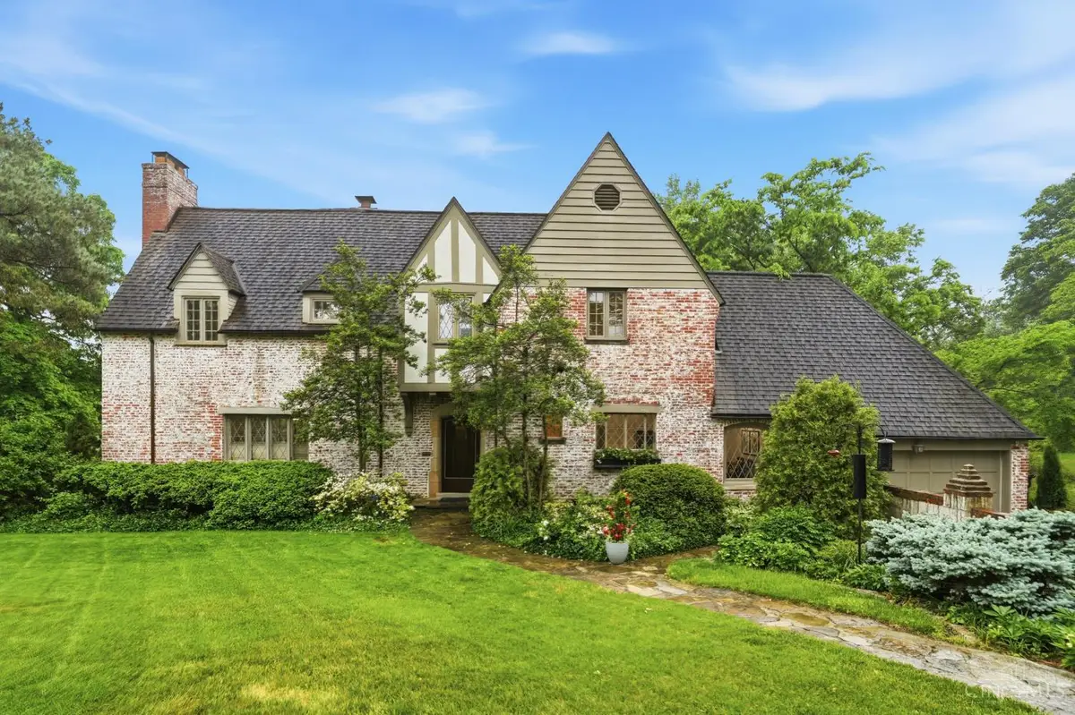 16 Far Hills Drive, Cincinnati, OH 45208 - #1
