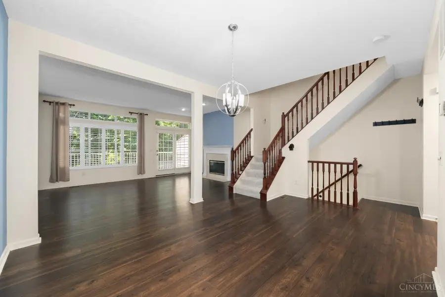 5927 Castlewood Crossing, Mulberry, OH 45150 - #2