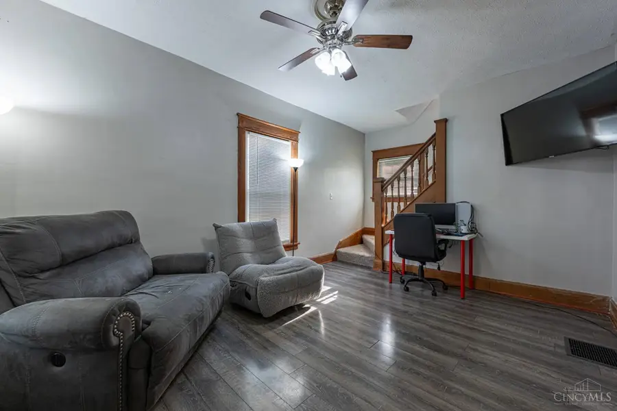 215 Monroe Street, Middletown, OH 45042 - #2