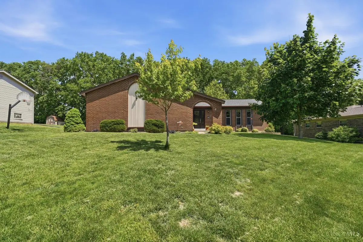 5906 Red Oak Drive, Fairfield, OH 45014 - #1