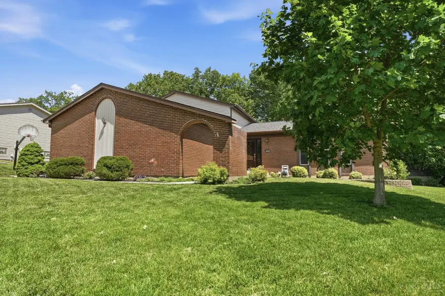 5906 Red Oak Drive, Fairfield, OH 45014 - #2