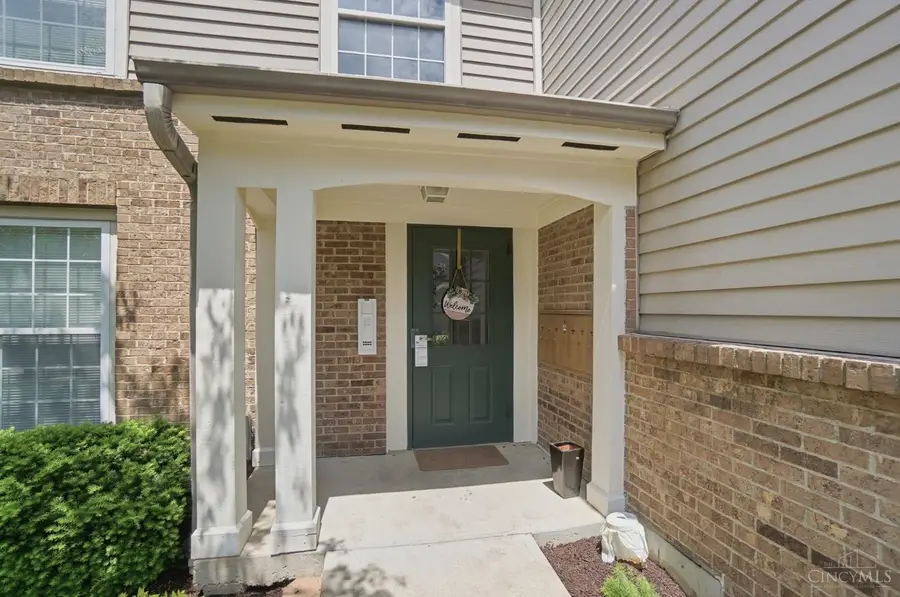 811 S Meadow Circle #305, Finneytown, OH 45231 - #2