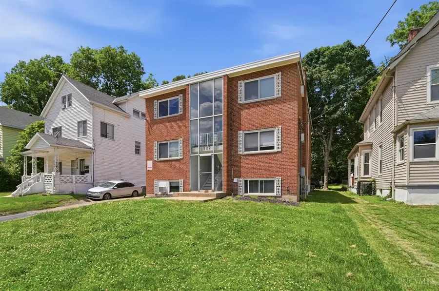522 Elliott Avenue, Arlington Heights, OH 45215 - #3