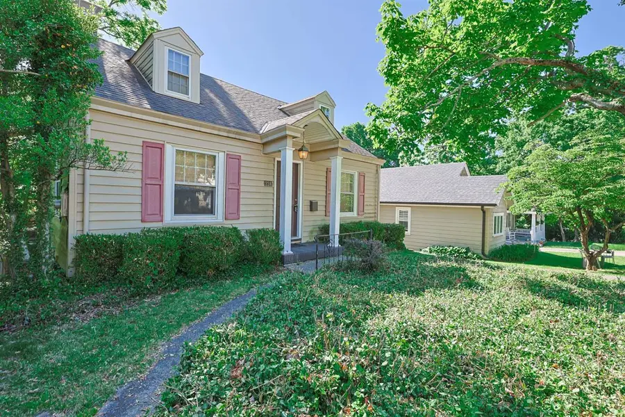 224 Charles Street, Wyoming, OH 45215 - #3