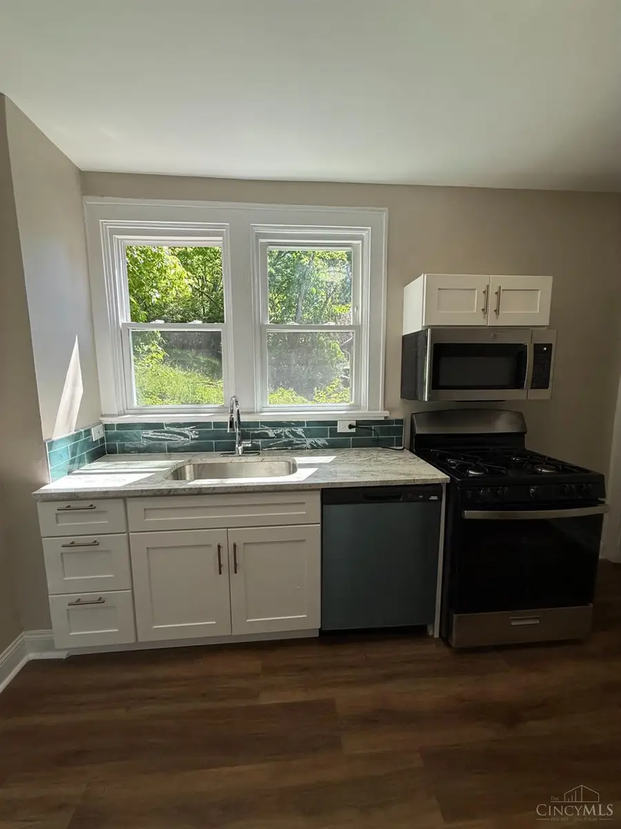 2044 Queen City Avenue, Cincinnati, OH 45214 - #3