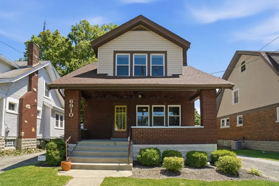 6910 Ohio Avenue, Silverton, OH 45236 - #2