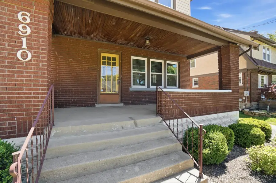 6910 Ohio Avenue, Silverton, OH 45236 - #3
