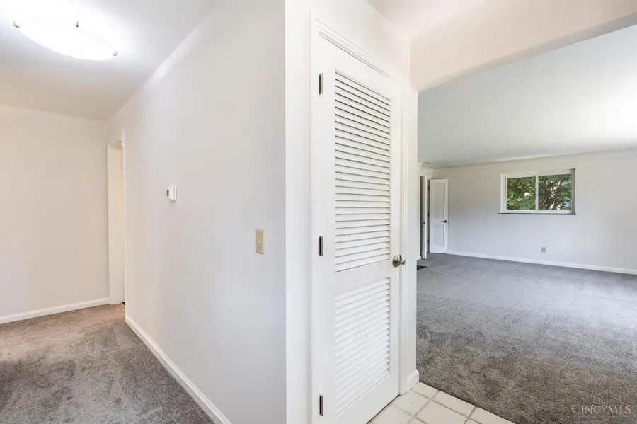 7172 Pfeiffer Road, Montgomery, OH 45242 - #3