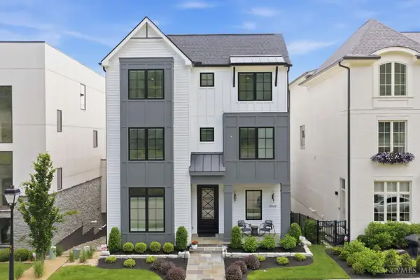 2963 Walworth Avenue, Cincinnati, OH 45226