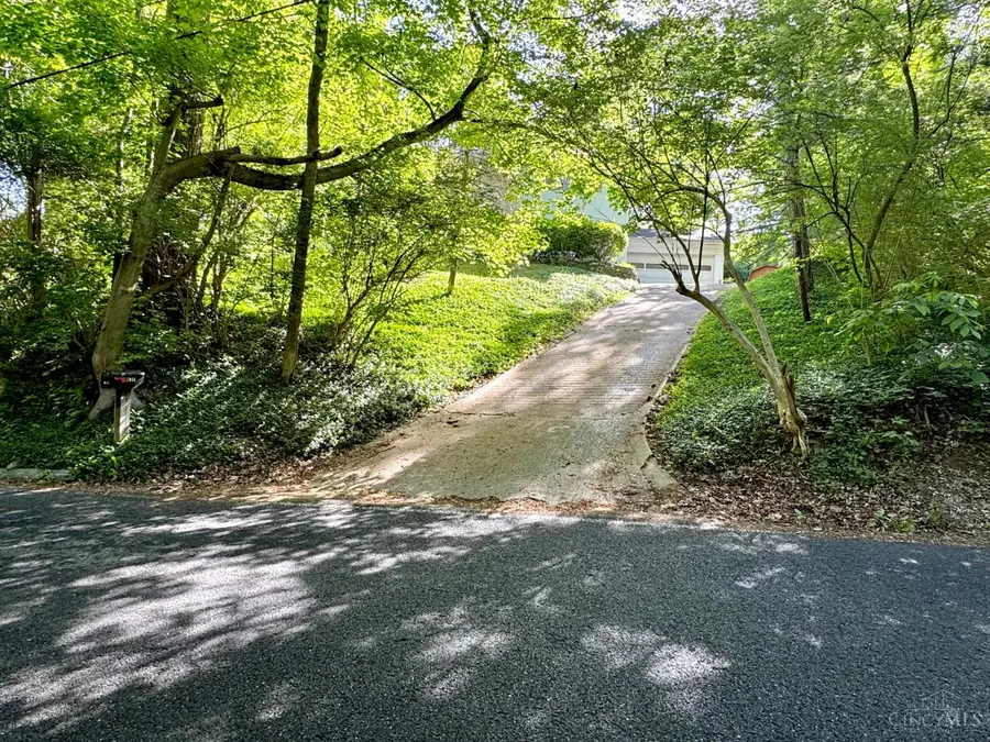 7034 Bridges Road, Anderson, OH 45230 - #2