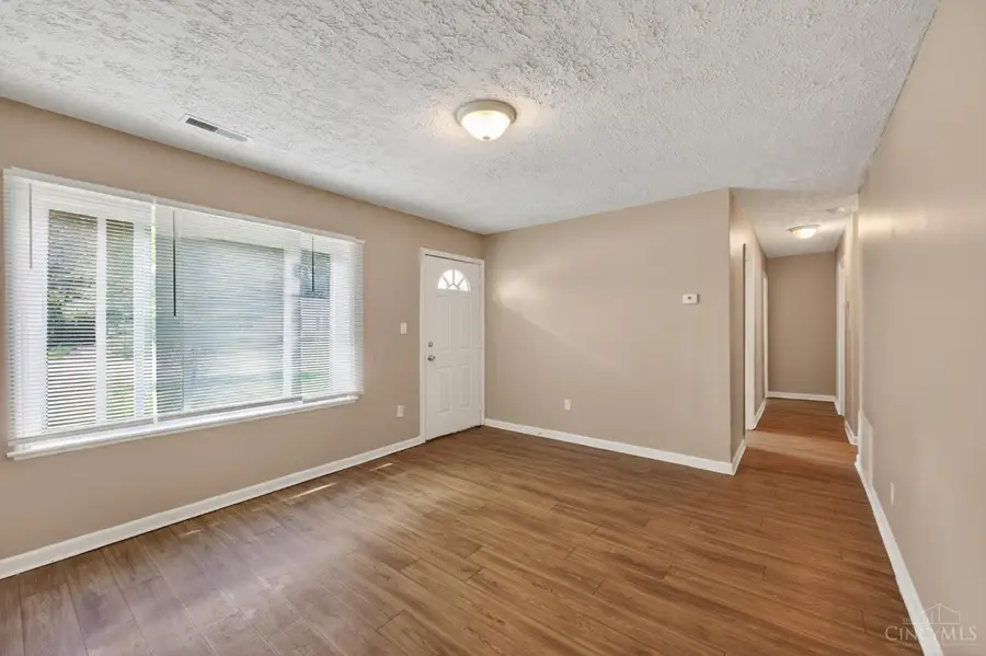 3206 Niagara, Cincinnati, OH 45251 - #3