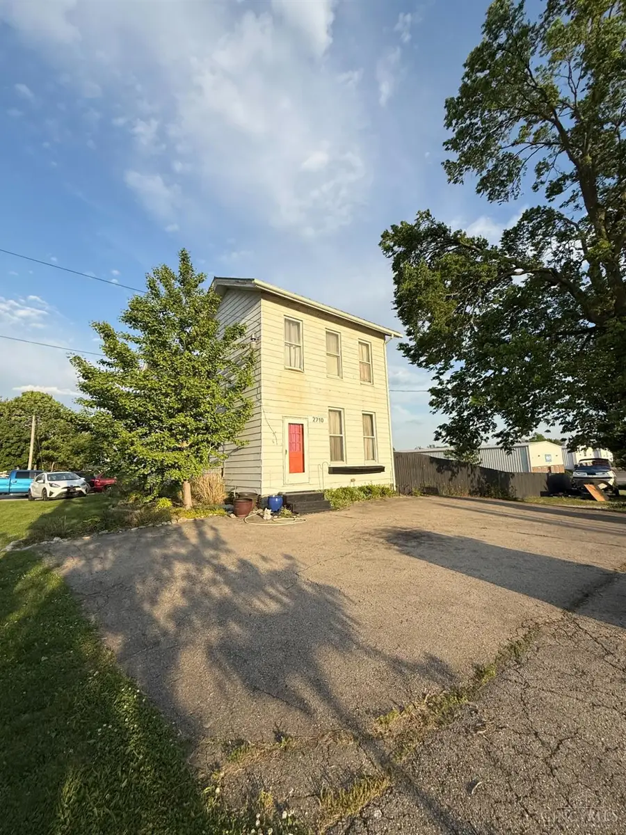 8313 Hendrickson Road, Middletown, OH 45044 - #2