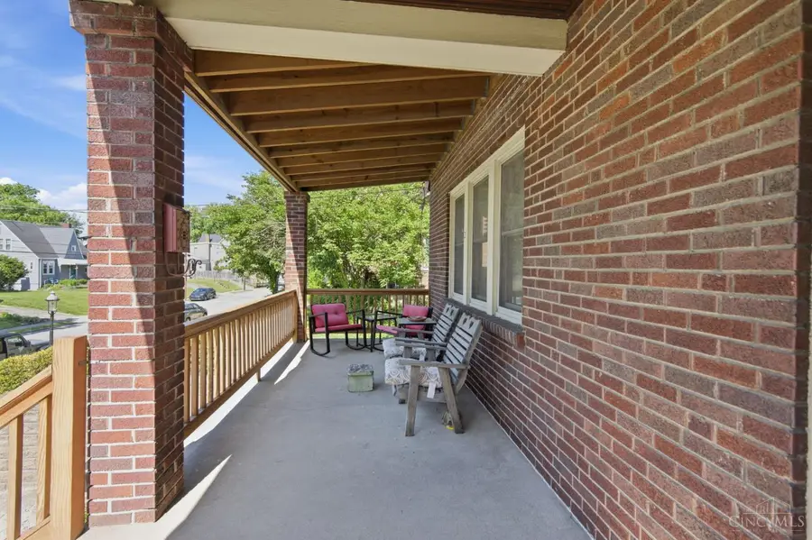 3024 Mapleleaf Avenue, Cincinnati, OH 45213 - #3