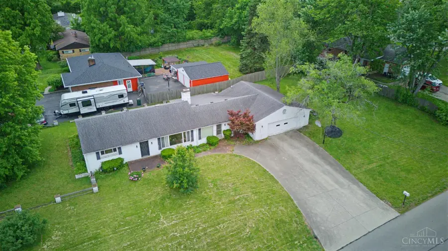 911 Lakeside Drive, Springfield, OH 45231 - #2