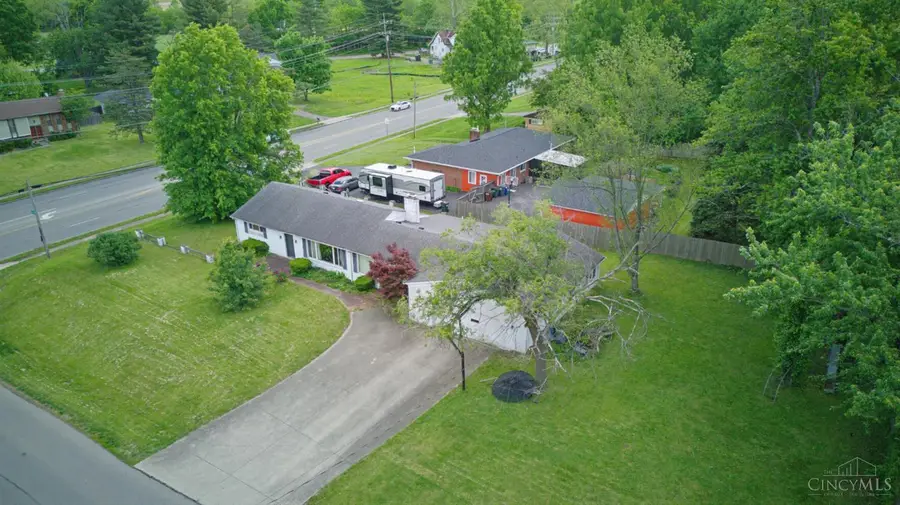 911 Lakeside Drive, Springfield, OH 45231 - #3