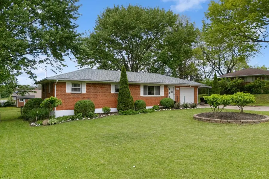8205 Westlawn Drive, Franklin, OH 45005 - #2