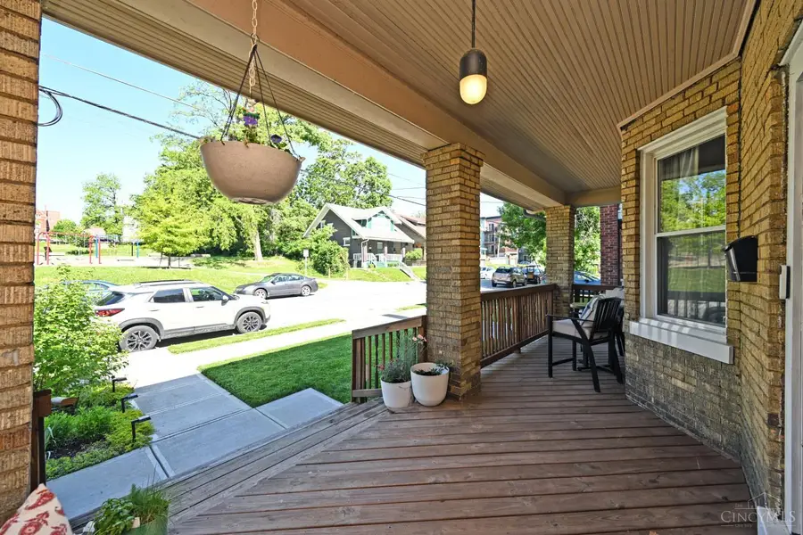 2208 St James Avenue, Cincinnati, OH 45206 - #2