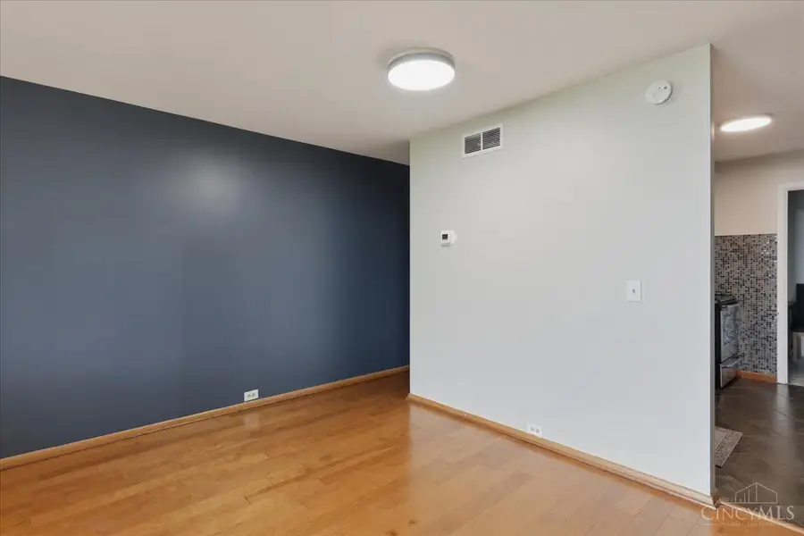 2138 Ohio Avenue #B, Cincinnati, OH 45219 - #3