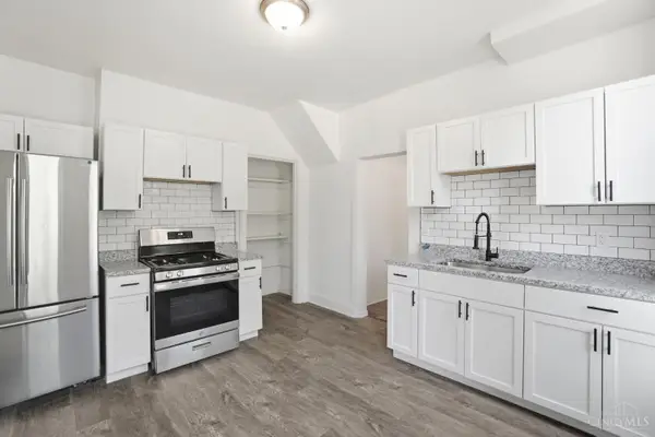 4569 N Edgewood Avenue, Cincinnati, OH 45232
