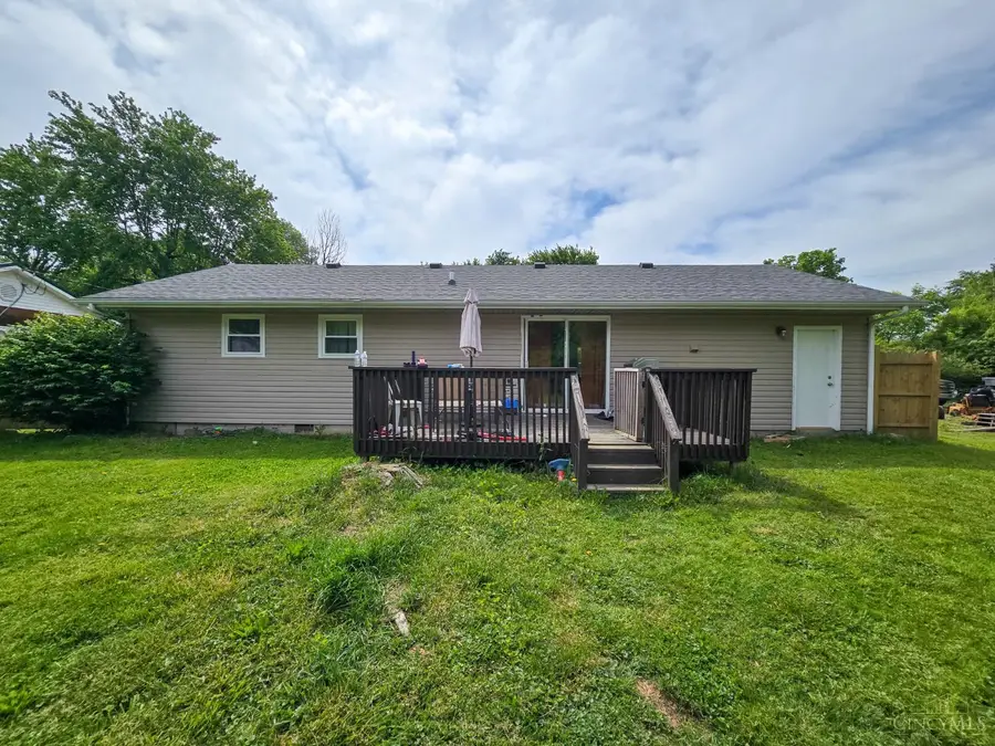 5464 Oak Grove Avenue, Blanchester, OH 45107 - #3