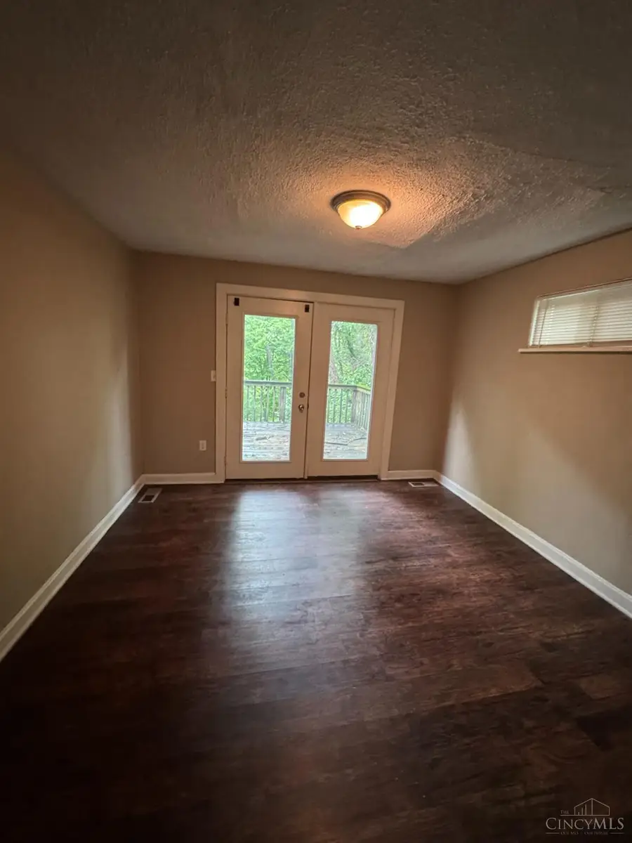 2484 Montana Avenue, Cincinnati, OH 45211 - #3