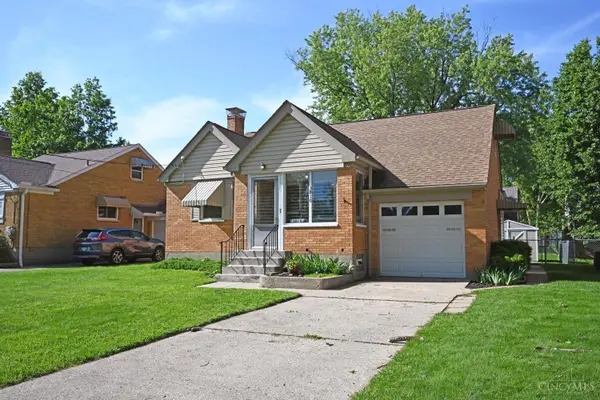 3810 S Broadlawn Circle, Silverton, OH 45236