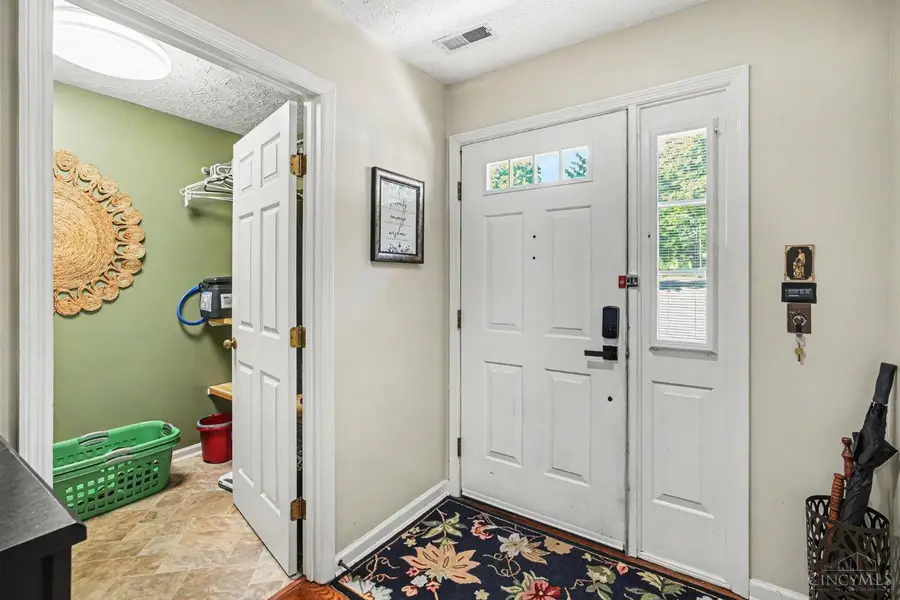 1326 Pennsbury Drive #20, Covedale, OH 45238 - #3