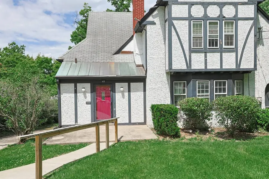 42 Fleming Road, Wyoming, OH 45215 - #3