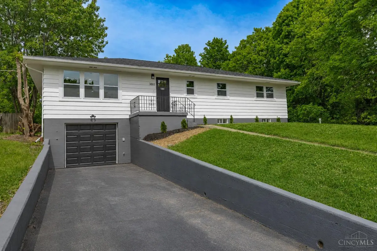3881 Robinson Vail Road, Franklin, OH 45005 - #1
