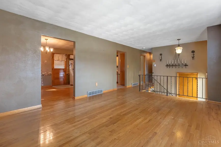 903 Dunaway Street, Miamisburg, OH 45342 - #2