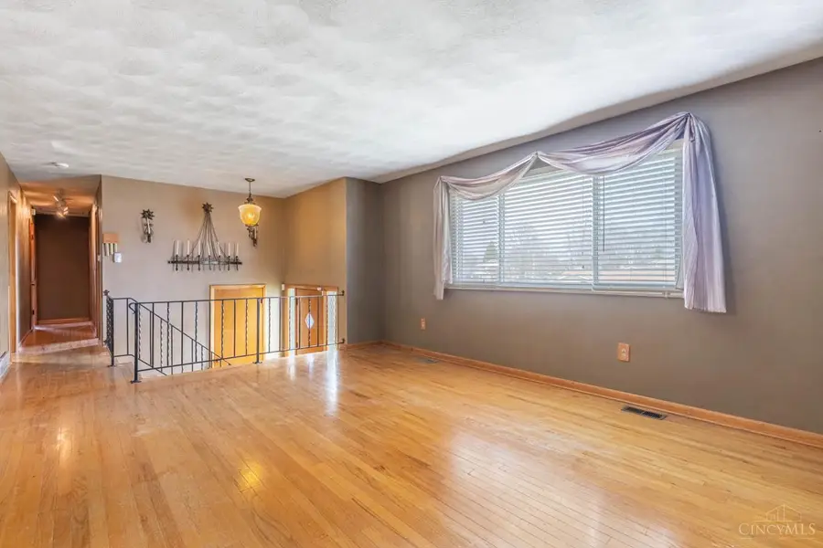 903 Dunaway Street, Miamisburg, OH 45342 - #3
