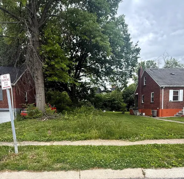 5033 Newfield Avenue, Cincinnati, OH 45237