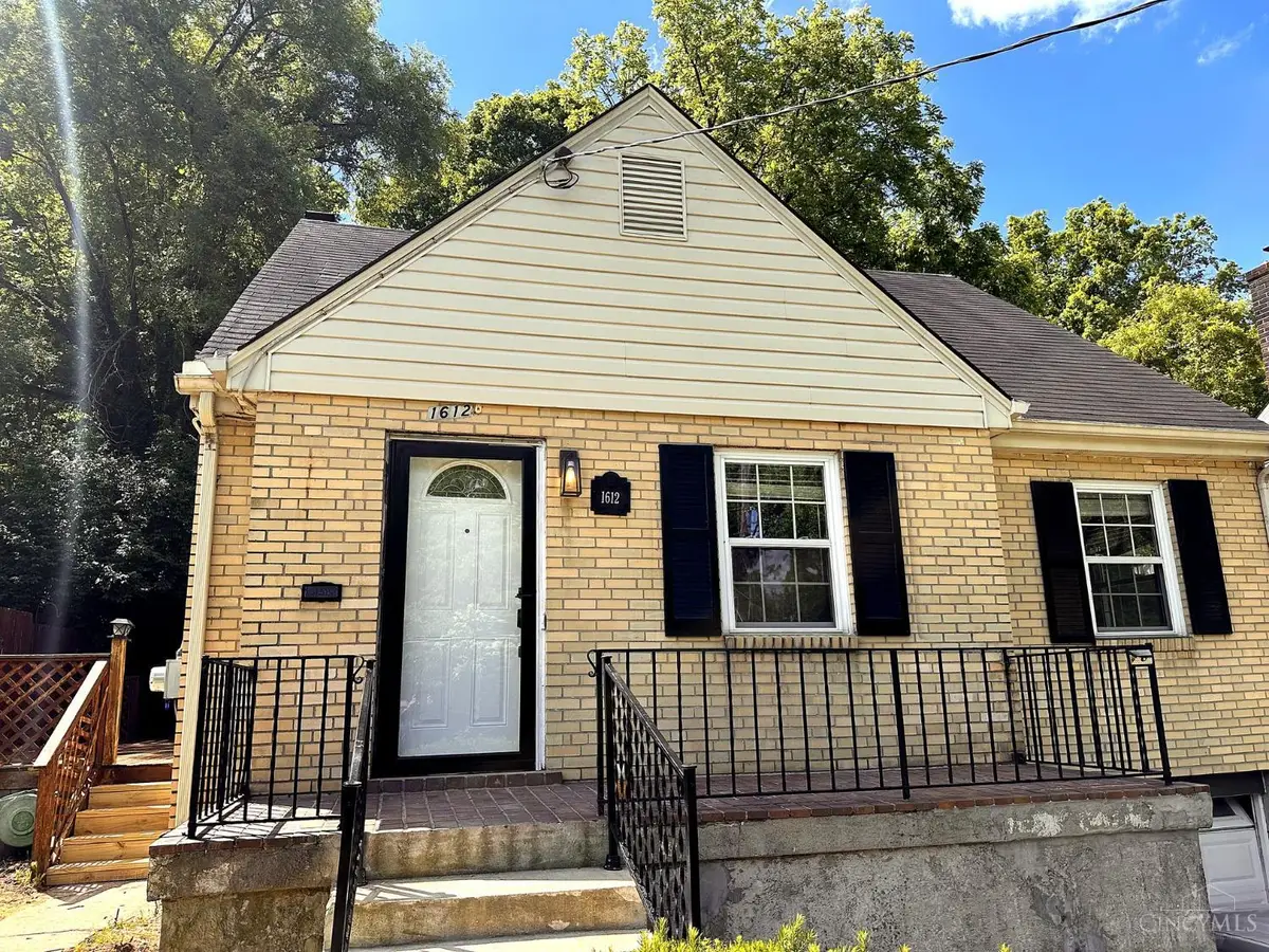 1612 Hunt Rd, Reading, OH 45215 - #1
