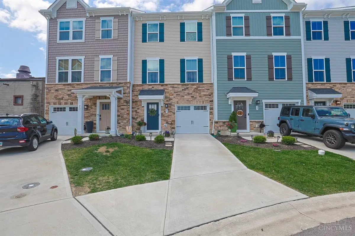 25 Wentworth Lane, Cincinnati, OH 45236 - #1