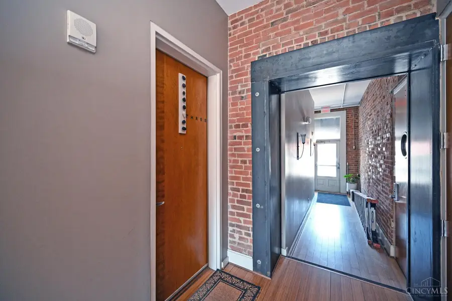 1222 Republic Street #3, Cincinnati, OH 45202 - #2